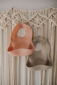 THREE HEARTS- BABY BAR & CO. SILICONE BABY MEAL BIBS